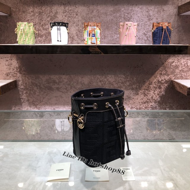 FENDI专柜精品包包 芬迪2020火爆新款肩背水桶女包 Fendi8066黑色牛仔布FF LOGO水桶包 fdzg2386